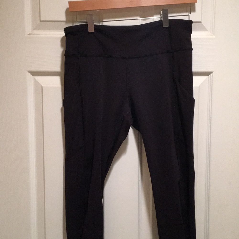 lululemon black leggings! EUC!